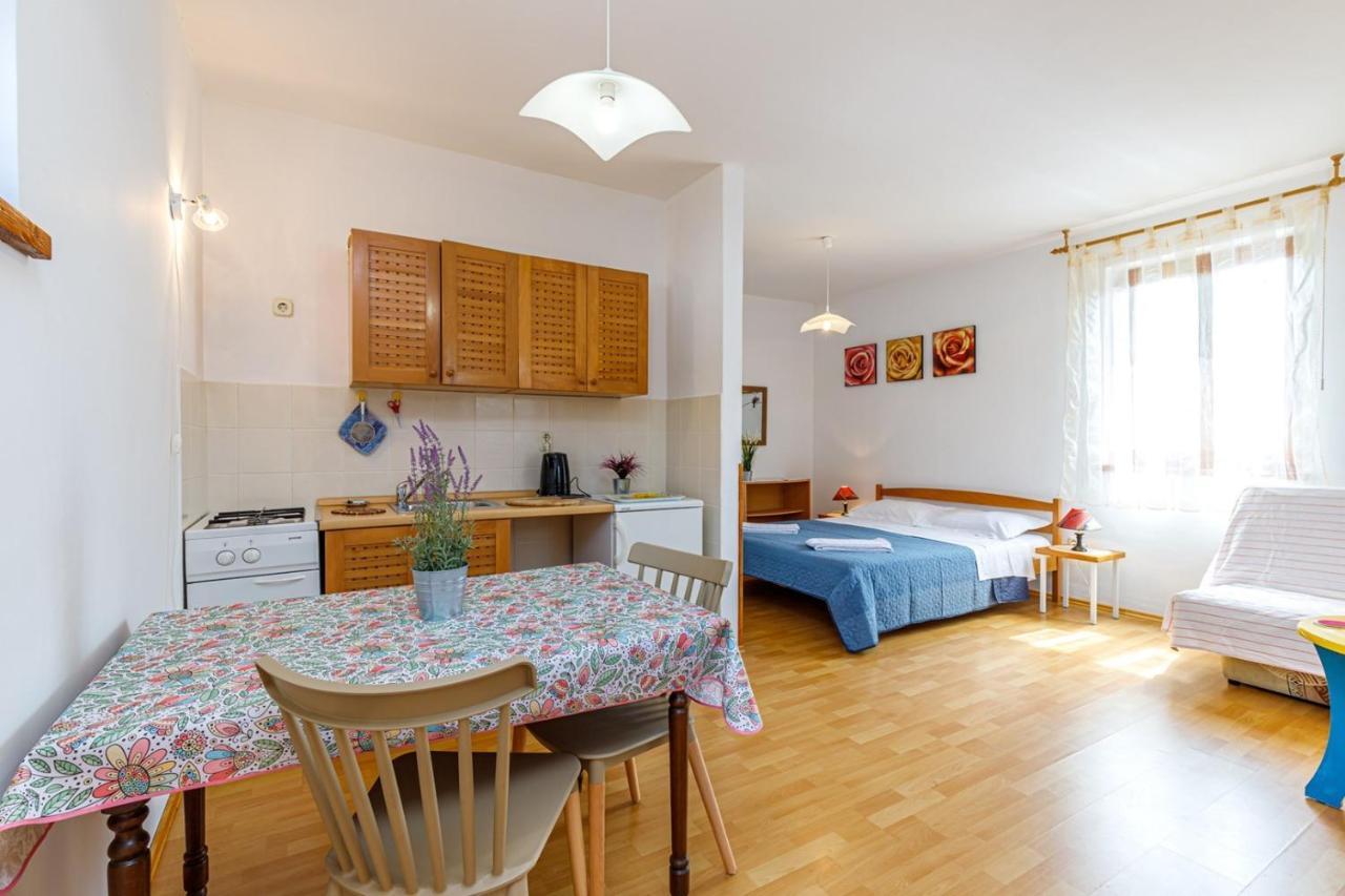 Apartments Pernar Poreč Extérieur photo